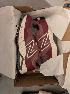 New Balance 419v8 Red Trail Running Shoe - Brand New In Box